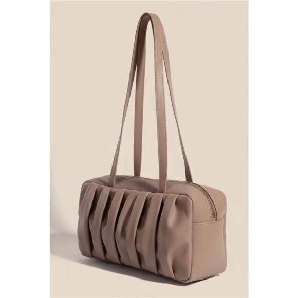 Fame Pleated Leather Rectangle Hand Bag - Picture 3 of 4